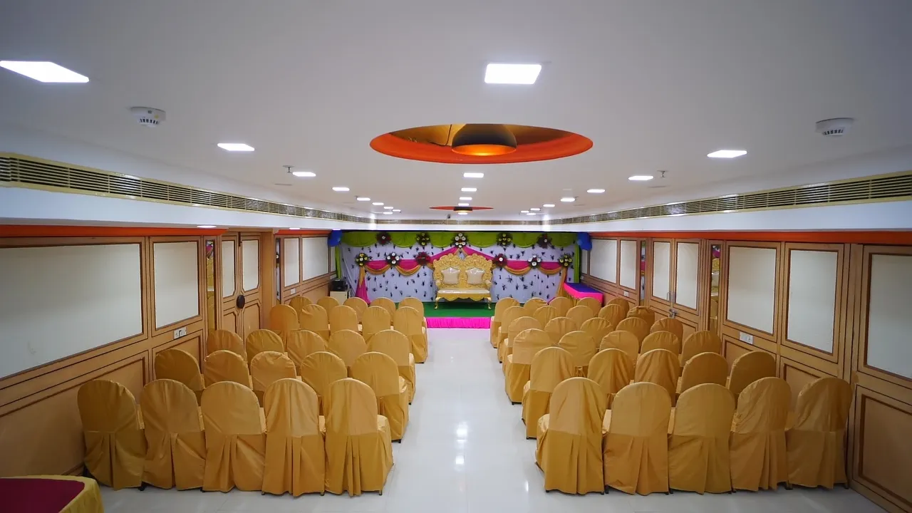 Hall 2