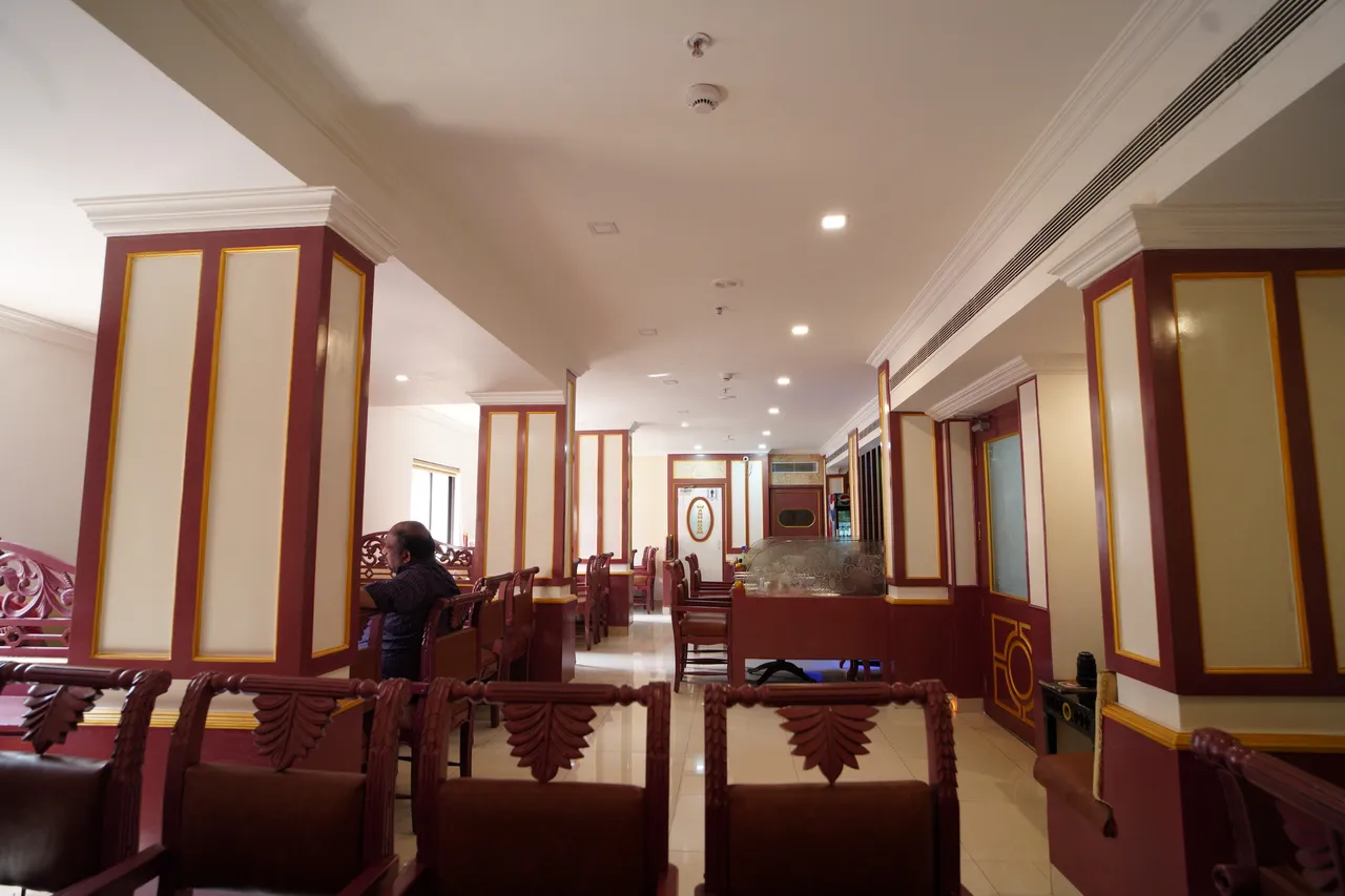 Mars Restaurant